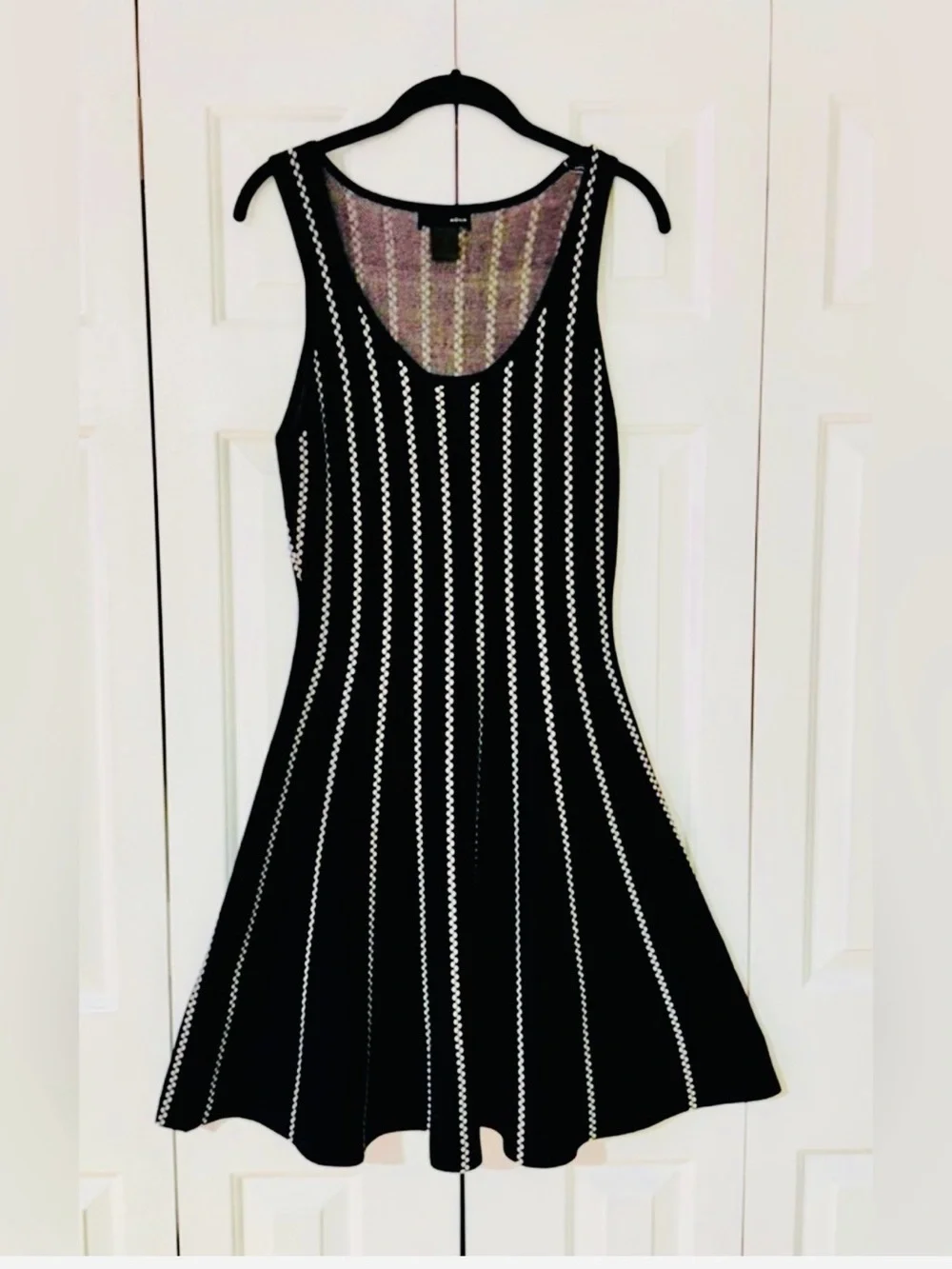 Aqua Sleeveless Knit Dress L Black Fit & Flare Minimal Chic